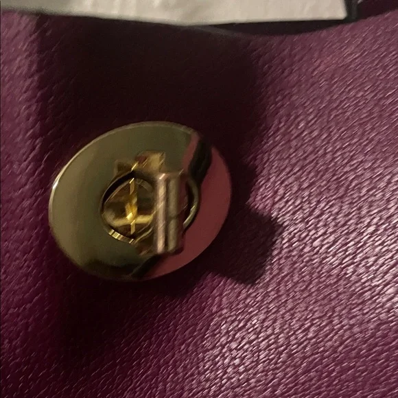 Chic Plum Shoulder Bag - Picture 2 of 8